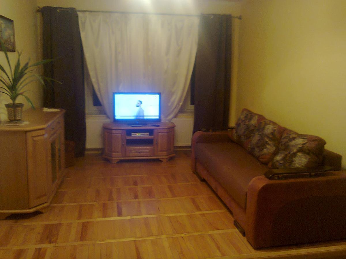 Apartment With Balcony Lviv Exterior foto